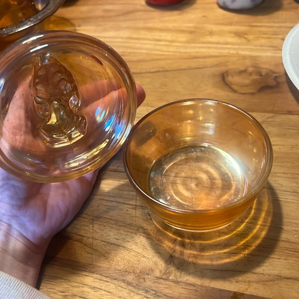 Vintage Amber Glass Dog powder jar - Picture 2 of 4